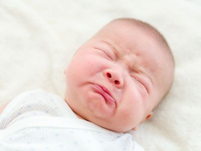 Έρευνα: Τι μας αποκαλύπτει το κλάμα των μωρών και γιατί ο μύθος του μητρικού ενστίκτου καταρρίπτεται