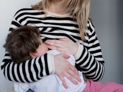 Βρεφονηπιακός σταθμός και θηλασμός: Μπορούν να συνυπάρξουν;