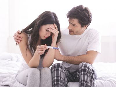 Όταν το όνειρο της οικογένειας καθυστερεί: Η αλήθεια για την υπογονιμότητα