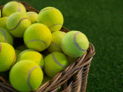 Γιατί πρέπει να έχετε ένα μπαλάκι τένις στην κουζίνα