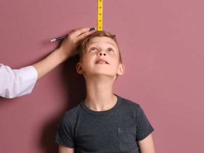 Πόσο ψηλώνουν τα αγόρια στην εφηβεία;