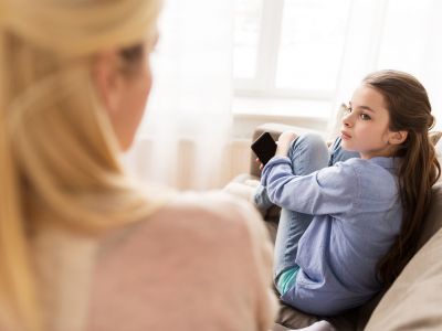 «Μαμά, είσαι υποκρίτρια»