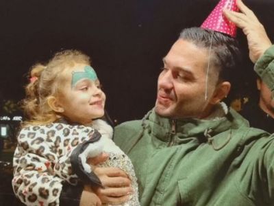 Ο Χρήστος Μάστορας τραγουδά την «Αστερομάτα» με τη βαφτιστήρα του, Σοφία – Το σχόλιο της Κλαυδίας