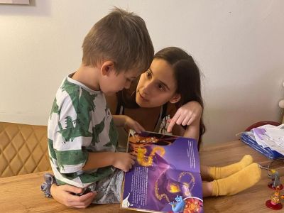 Παιδικό πάρτι για αγόρια 6 ετών: Κάντο όπως η Φωτεινή Αθερίδου