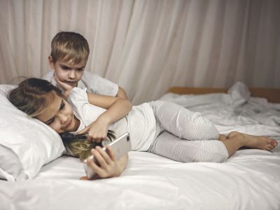 Ο No1 κανόνας για χαρούμενα και υγιή παιδιά, σύμφωνα με ψυχολόγο