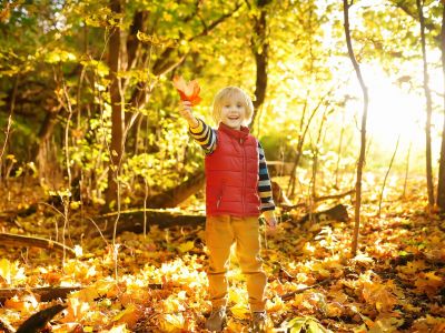 6 δραστηριότητες για να διδάξεις στο παιδί σου τα πάντα για το φθινόπωρο