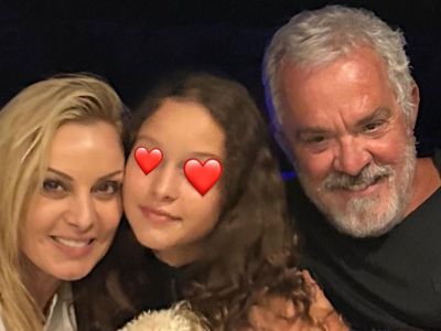 Η Ηλέκτρα Λύρα έγινε 14 - Η φωτογραφία και οι ευχές των γονιών της για τα γενέθλιά της