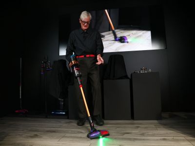 Καθαρισμός με στυλ, τεχνολογία και... Dyson: Οι νέες αφίξεις που θα αλλάξουν την καθημερινότητά σου