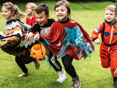 Τι μας αποκαλύπτει το παιδί όταν επιλέγει κοστούμι – Μια μοντεσσοριανή ματιά στο Halloween