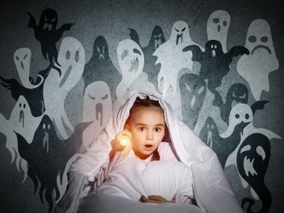 Μπορούν τα παιδιά να δουν φαντάσματα; Να τι λένε οι μαμάδες