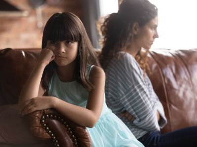 Το παιδί σου λέει συνέχεια "όχι"; 7 τρόποι να διαχειριστείς το πείσμα του χωρίς φωνές