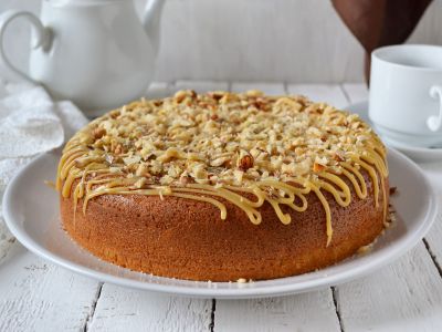 Το κέικ φουντουκιού που θα κάνει τα παιδιά να ζητούν δεύτερο κομμάτι!