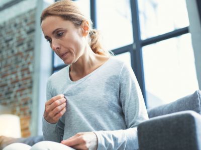 Οι εξάψεις στην εμμηνόπαυση αυξάνουν τις πιθανότητες για καρδιαγγειακή νόσο;