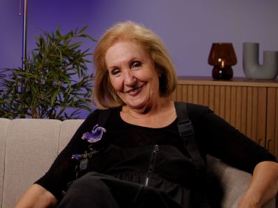 Κάρμεν Ρουγγέρη: «Το θέατρο για παιδιά πρέπει να είναι πηγή γνώσης»