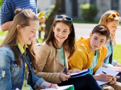 Τι απασχολεί τους έφηβους το 2025, σύμφωνα με νέα έρευνα