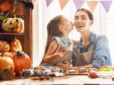 3 φθινοπωρινές γλυκές συνταγές που τα παιδιά θα λατρέψουν να φτιάξουν μαζί σας