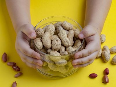 Νέα μελέτη δείχνει μείωση των αλλεργιών στο φιστίκι στα παιδιά – Τι έχει αλλάξει