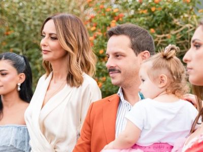 «Η καλύτερη νονά του κόσμου»: Η Μπέττυ Μαγγίρα αγκαλιά με την βαφτιστήρα της, Αριάδνη Μακαλιά