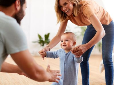 Το παράδοξο της γονεϊκότητας: Πώς ο εγκέφαλος μετατρέπει το άγχος σε νόημα ζωής