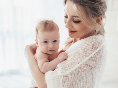 Ορόσημα ανάπτυξης του μωρού σας στους 2 μήνες