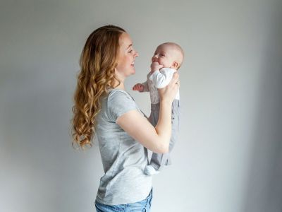 Αν το να ζητάω άδεια μετ’ αποδοχών με κάνει «καλομαθημένη» μαμά τότε ναι, είμαι