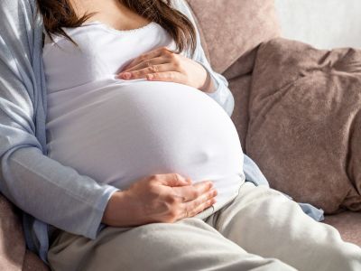 Η παχυσαρκία της εγκύου «παρεμποδίζει» την ανάπτυξη του εμβρύου; Τι απαντά ο γυναικολόγος