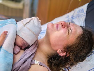 Ξεχνάμε πραγματικά τον πόνο του τοκετού;