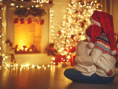 Πώς να απολαύσετε τις γιορτές χωρίς να ξεφύγετε οικονομικά