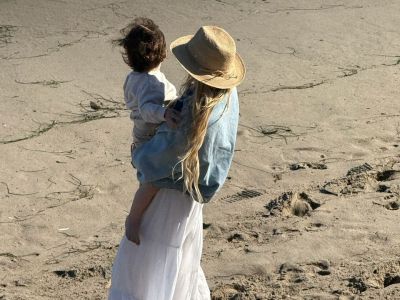 Lindsay Lohan: Δημοσίευσε σπάνια φωτογραφία του 2 ετών γιου της και αποκάλυψε την αδυναμία του