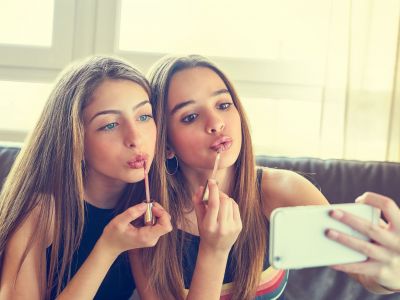 Πώς να ενισχύσετε τη θετική εικόνα σώματος στο παιδί σας