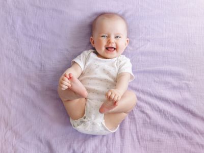 10 καθημερινές συνήθειες που κάνουν τα μωρά μας πιο ευτυχισμένα