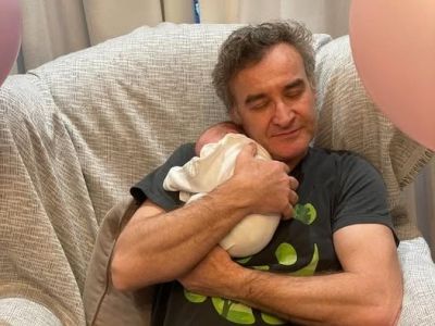 Νίκος Ορφανός για την κόρη του: «Χαιρόμασταν και κλαίγαμε με κάθε 10 γραμμάρια που έπαιρνε»