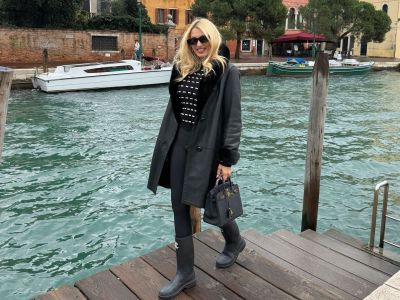 Κωνσταντίνα Σπυροπούλου: Το πιο γλυκό χριστουγεννιάτικο έθιμο με τα παιδιά της (εικόνα)