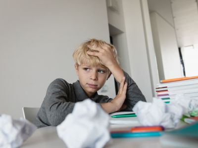 Πώς να βοηθήσετε τα παιδιά σας να αντιμετωπίσουν το άγχος των τεστ