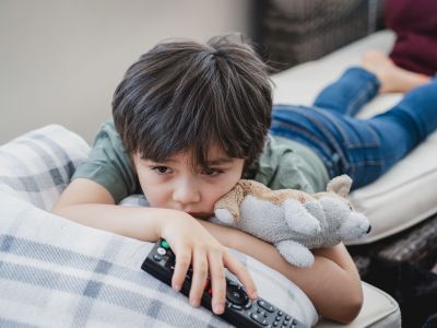 9 σημάδια ότι είσαι πολύ σκληρός με το παιδί σου, σύμφωνα με ψυχολόγους