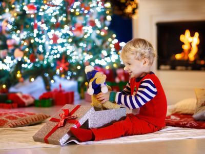 Αφήστε τη γιαγιά και τον παππού να κακομάθουν τα παιδιά αυτά τα Χριστούγεννα