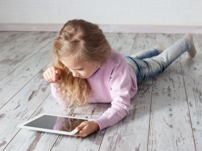 Πώς η τεχνολογία επηρεάζει την καθημερινότητα και την ανάπτυξη των παιδιών