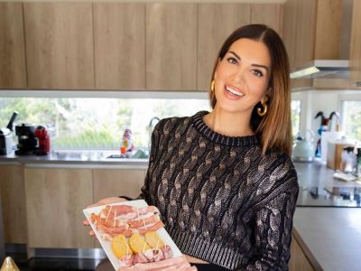 Σταματίνα Τσιμτσιλή: Έτσι πέρασε το Σκ με τα παιδιά της: έφτιαξαν μελομακάρονα, πήγαν στο κέντρο