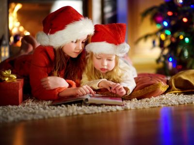 Η μαγεία των χριστουγεννιάτικων παραμυθιών: Τι μαθαίνουν τα παιδιά