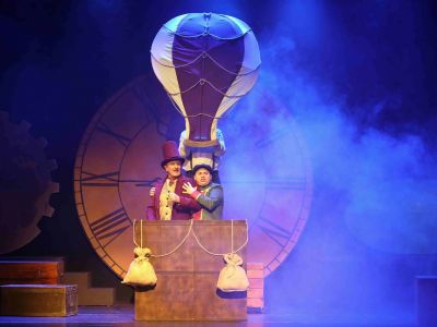 «Ο Γύρος του Κόσμου σε 80 Ημέρες» του Ιούλιου Βερν στο Θέατρο «Δημήτρης Χορν»