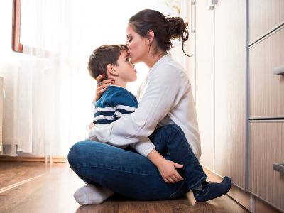 Ενοχές μαμάς: 6 τρόποι να τις διαχειριστείτε για να απολαμβάνετε κάθε στιγμή με το παιδί σας