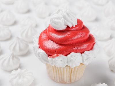 Πώς να φτιάξετε cupcakes-καπελάκια Άγιου Βασίλη