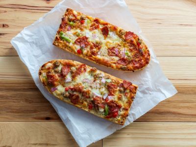 Πίτσα με γαλλική μπαγκέτα σε 20 λεπτά - Η λύση για μαμάδες χωρίς χρόνο