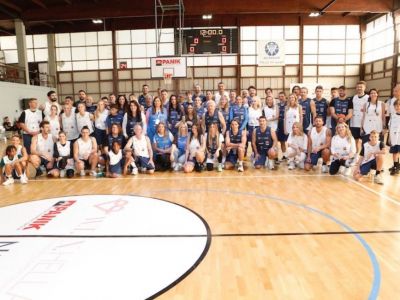 Ένας για όλους και όλοι για την W.I.N. Hellas , δείτε εδώ τον celebrity αγώνα μπάσκετ