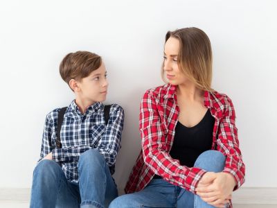 Όταν οι έφηβοι αρχίζουν να λένε ψέματα - Τι πρέπει να ξέρουν οι γονείς