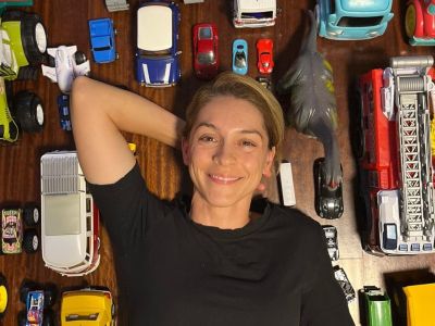 «I am his favorite chef»: Η Γιούλικα Σκαφιδά μαθαίνει στον γιο της να φτιάχνει παστίτσιο