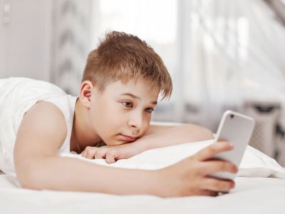 Νέα μελέτη: Αυτός ο χρόνος χρήσης των μέσων κοινωνικής δικτύωσης είναι «ο ιδανικός» για εφήβους