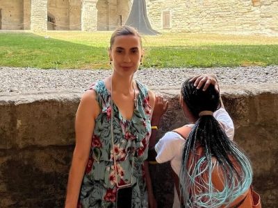 Βίκυ Βολιώτη: Μια αυθεντική στιγμή με την κόρη της στο σπίτι