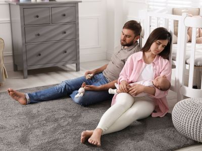 Οι διαταραχές διάθεσης  μετά τον τοκετό επηρεάζουν όλους τους γονείς όχι μόνο τις μαμάδες