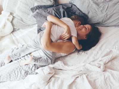 Parenting coach: Πώς να χτίσετε την αυτοπεποίθηση του παιδιού σας μέσα από τη δική σας ενδυνάμωση